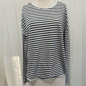 Frank & Eileen Tee Lab  horizontal striped Long Sleeves size M white navy